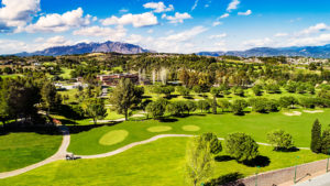 campo de golf barcelona vistas al campo casa club y montaña de montserrat