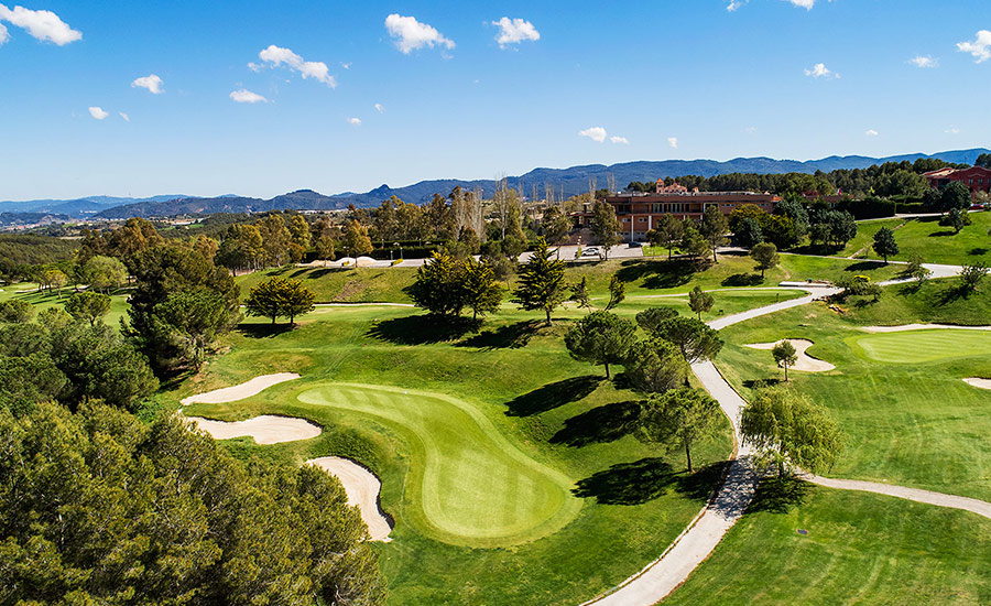 golf en barcelona club de golf barcelona campo y casa