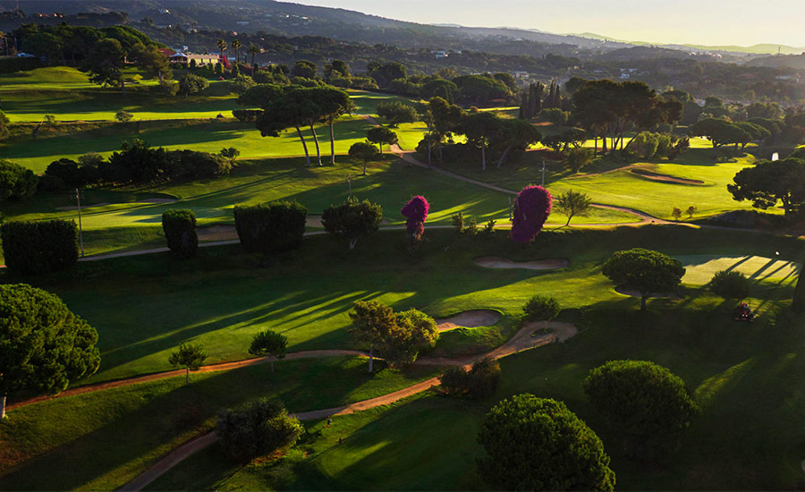 golf en barcelona club de golf llavaneras aerea amanecer