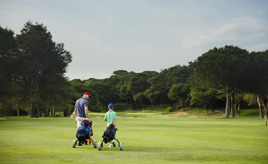 que es el golf padre e hijo en campo de golf